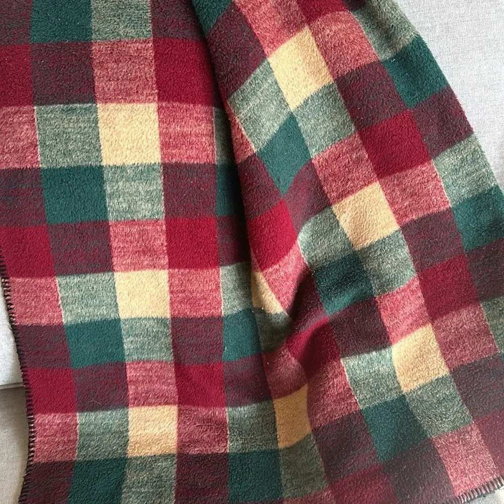 Aurora Biederlack of America Plaid Throw Blanket!